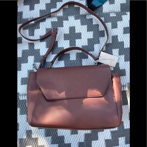 Universal thread goods co